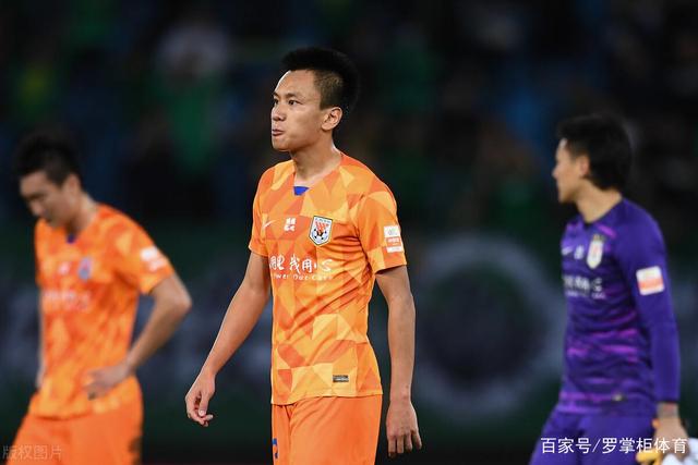 周琦25+22广东险胜福建 张帆17分北控大胜四川