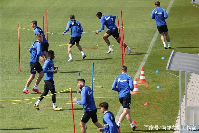 库兹马32分奇才送热火3连败 火箭逆转战胜国王