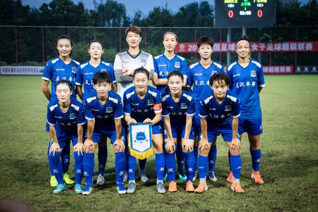 约基奇35+22+17掘金力克国王 雄鹿大胜热火